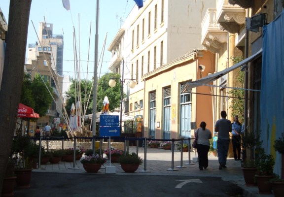 Nicosia south border crossing